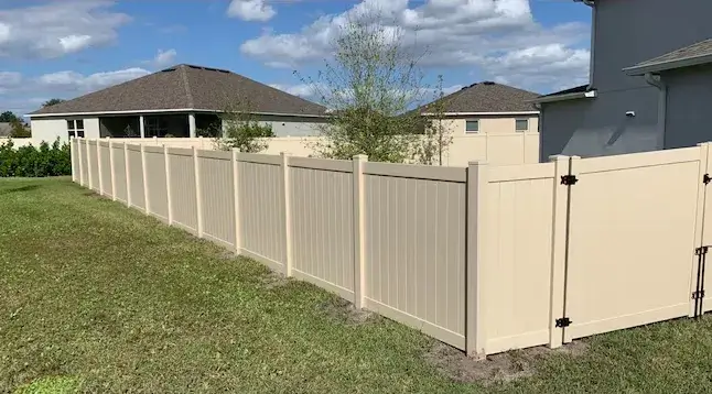 vinyl -strongholdfencing